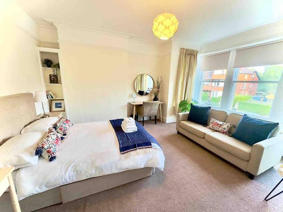 Spacious & Bright 3 Bed Harrogate Apartment Luaran gambar