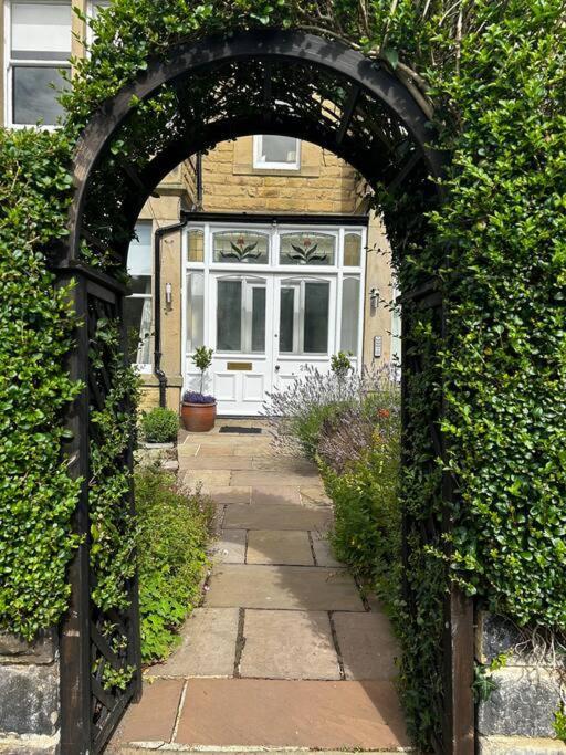 Spacious & Bright 3 Bed Harrogate Apartment Luaran gambar