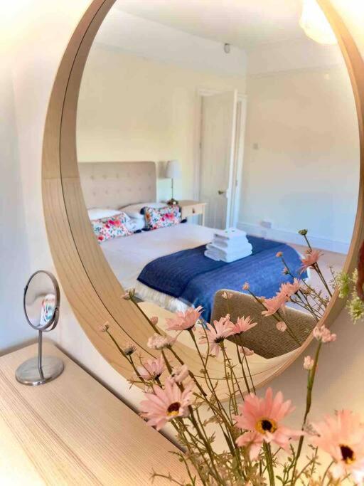Spacious & Bright 3 Bed Harrogate Apartment Luaran gambar